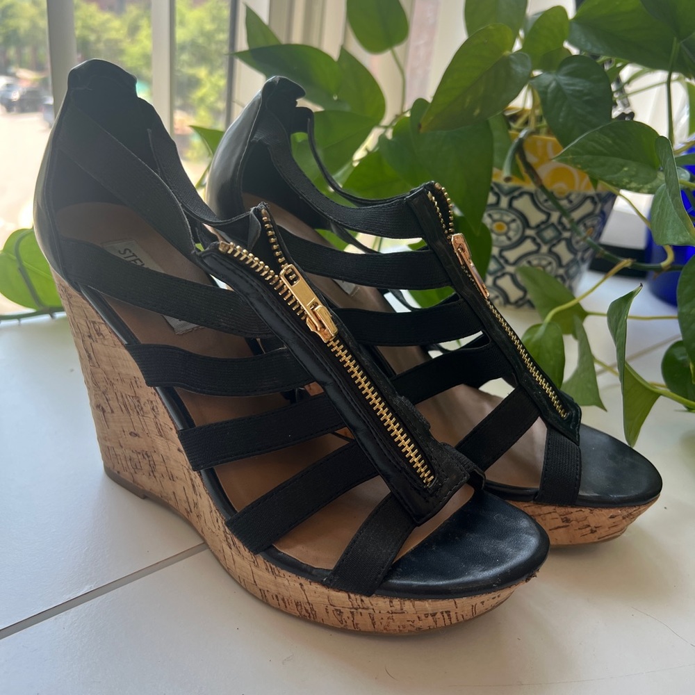 Steve Madden Black Strappy Heels - W8